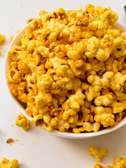 Homemage Popcorn with cheddar cheese. Image credit: ecoislogical