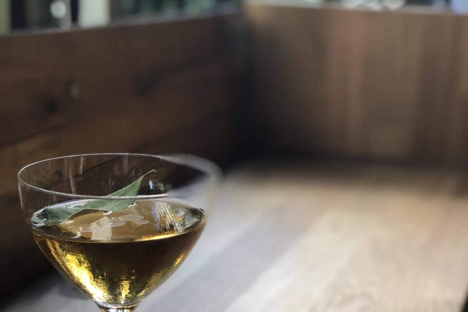 “The Promise of Sweetness” Simple vermut and Manzanilla cocktail
