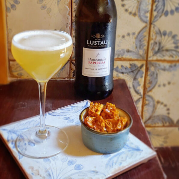 Pineapple Lustau Puerto Fino cocktail