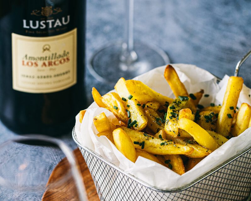 french fries with wine