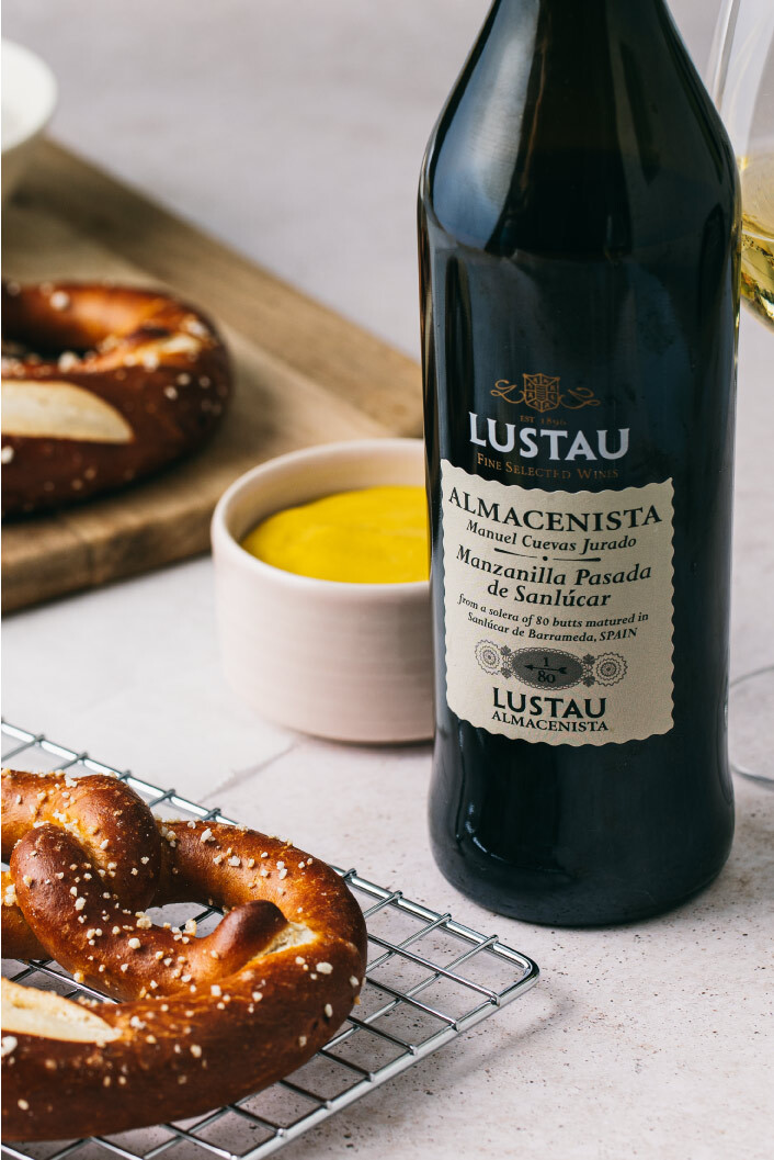 Pairing Manzanilla Sherry – Best wine to eat with a Pretzel